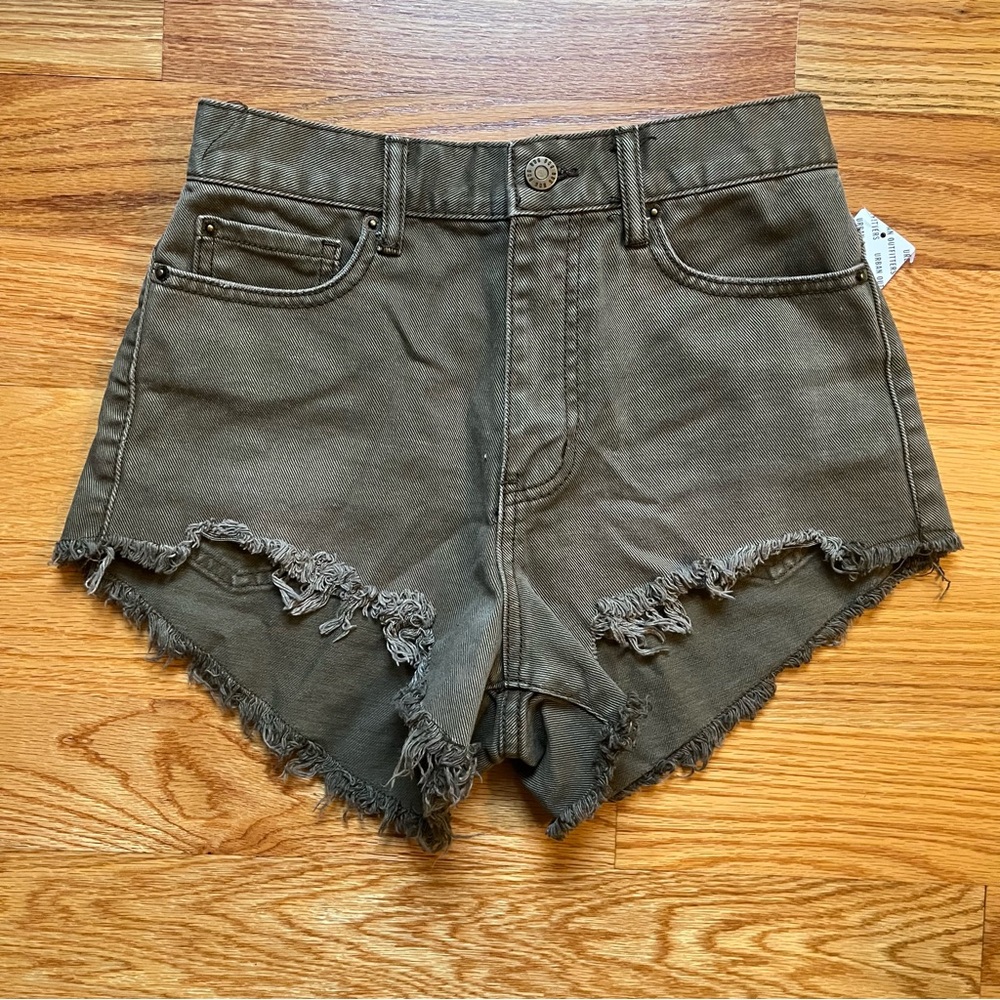 BDG cheeky short in olive green size 25